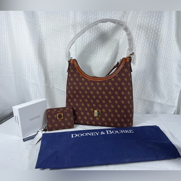 Set Borsa E Portafoglio Dooney & Bourke In Pelle Martellata Con Logo - Tracolla E Portacarte Abbinati